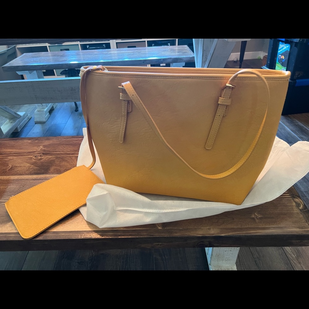 Yellow professional/computer purse Urban Expressions